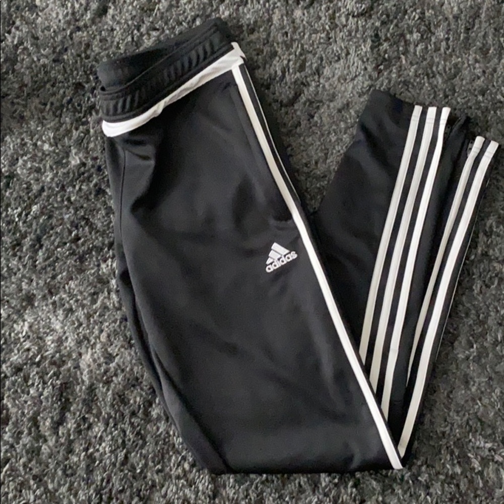 Never worn Adidas pants🥰